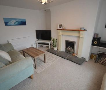2 bedroom end of terrace house to rent - Photo 1
