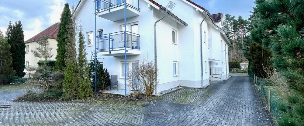 Tolle Singlewohnung zum Verlieben! mit EBK, Stellplatz und Balkon - Photo 1