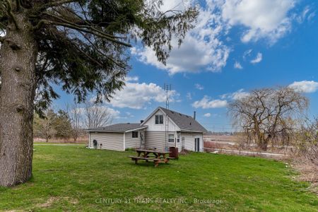 For Lease - 130 West Beach Road, Clarington, Ontario - Photo 4