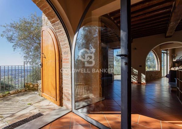 via miramare, 3, Camaiore, Tuscany 55041