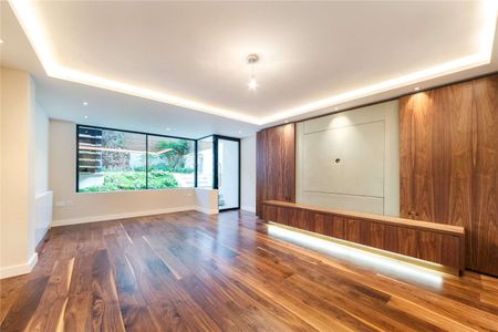 Immaculately designed house, with bespoke fixtures and fittings. - Photo 5