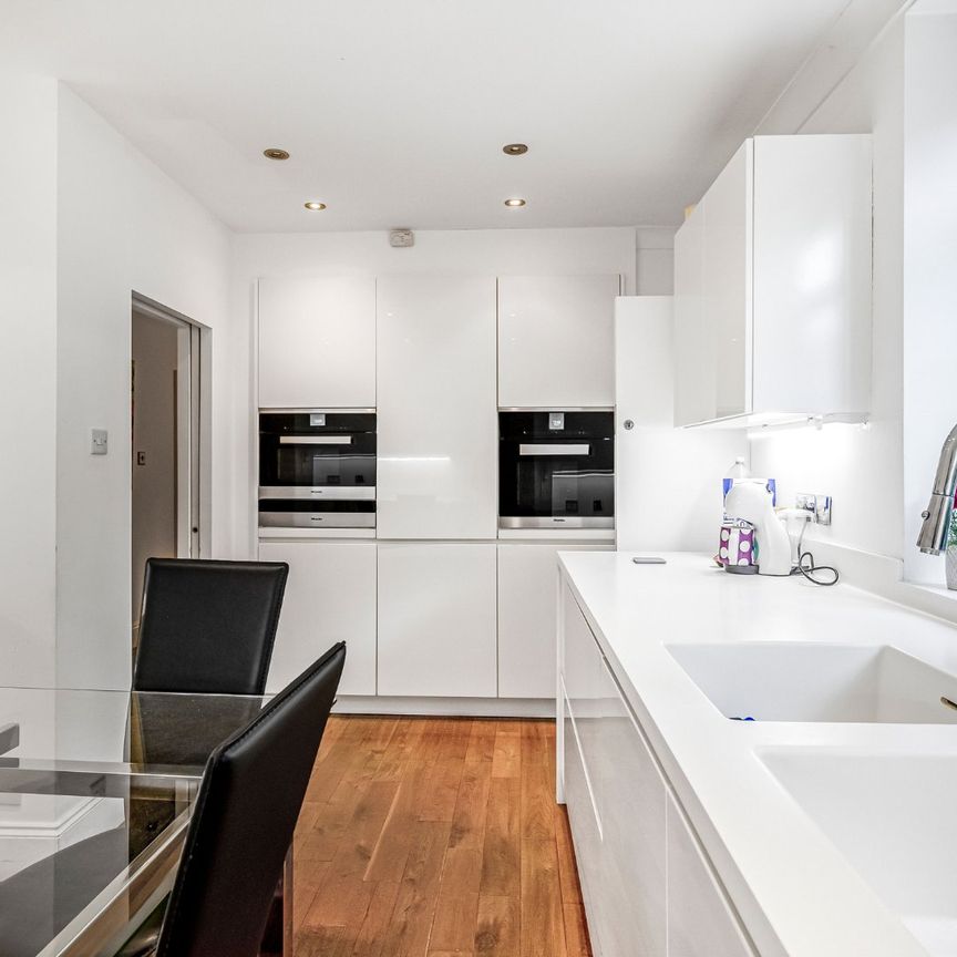 Inverness Terrace, Bayswater, London, W2 - Photo 1