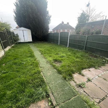 2 bedroom ground floor maisonette to rent - Photo 3