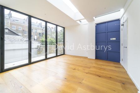 4 bedroom end of terrace house to rent - Photo 2