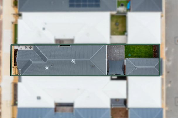 Modern home in new Lakelands. - Photo 1