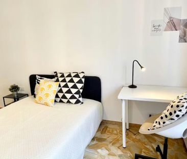 Via Caduti di Cefalonia, Florence, Tuscany 50127 - Photo 6