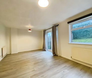 2 bedroom semi-detached house to rent - Photo 2