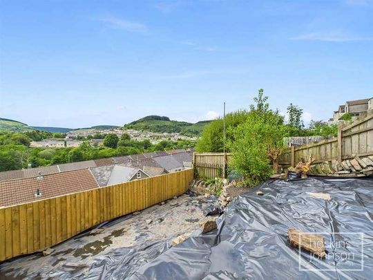 Ynyscynon Road, Tonypandy, CF40 - Photo 1