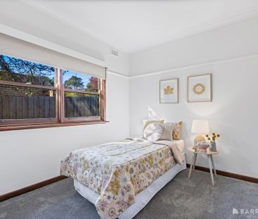 Character, Comfort & Convenience in Heathmont - Photo 5