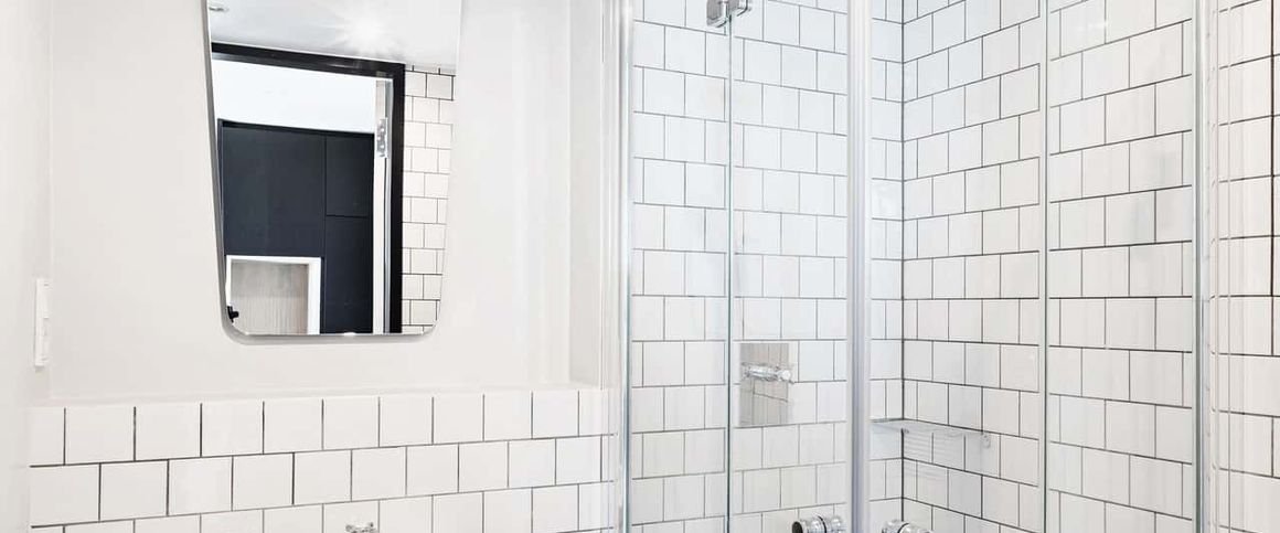 Classic Balcony - Short Term - Floor 1 - Photo 1