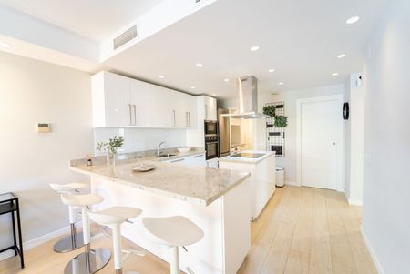 Ground Floor Apartment in Nueva Andalucía - Photo 3