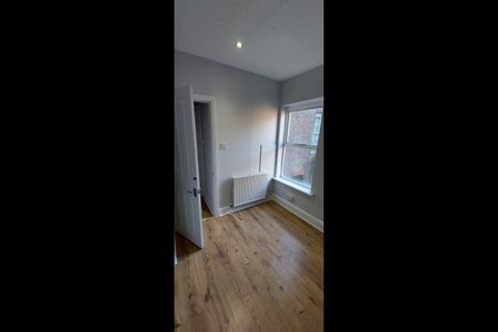 4 Bed Terraced House, Windmill Road, LU1 - Photo 5
