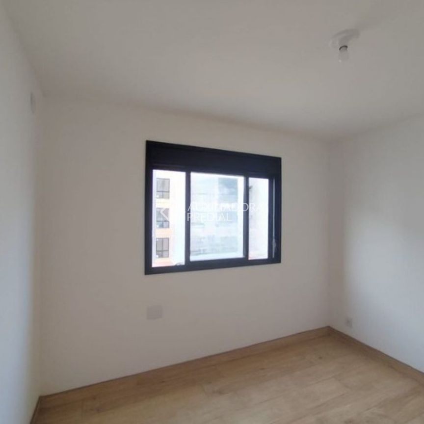 Apartamento com 2 quartos e 45m² para alugar em Lomba do Pinheiro, Porto Alegre. - Photo 1