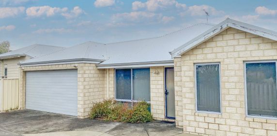 16/40 Reynolds Way, Withers, WA 6230 - Photo 2