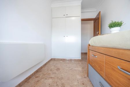 Plaça dHondures, Valencia, Valencian Community 46022 - Photo 3