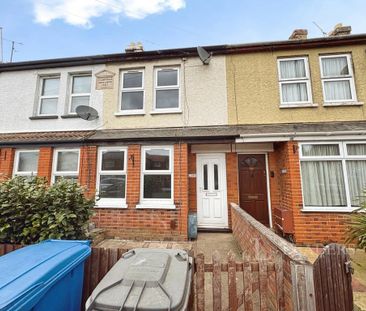 3 bedroom terraced house to rent - Photo 6