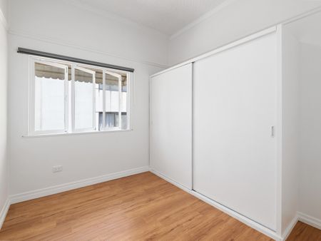 Newly Renovated Character Home in a Prime Annerley Pocket - Photo 5