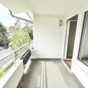 ERSTBEZUG NACH SANIERUNG | LOGGIATRAUM | LICHTDURCHFLUTETE, OPTIMAL-AUFGETEILTE 4 ZIMMER | TOPLAGE IN GRINZING - Photo 2