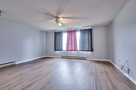 Property For Lease | W9262773 - Photo 3