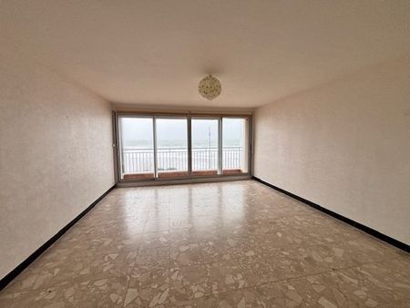 Location Appartement 3 pièces 73m² LES SABLES D OLONNE 85100 - Photo 2