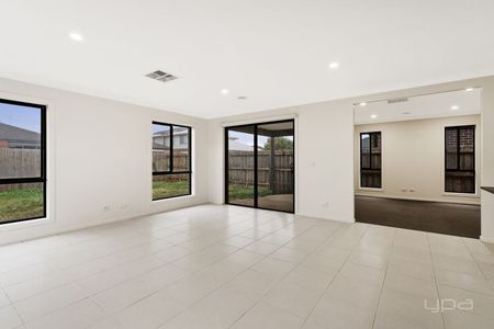 17 Corbet Street, Weir Views - Photo 3