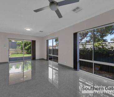 Easy Care Family Home! - Photo 1