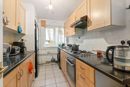 3 bedroom apartment to rent - Photo 3