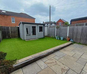2 bedroom semi-detached house to rent - Photo 2