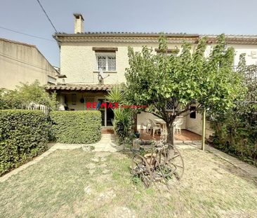 NIMES ST CESAIRE: Maison de ville avec jardin et parking - Photo 1
