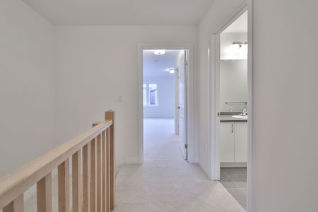 For Lease - 56 Mckernan Avenue, Brantford, Ontario - Photo 4