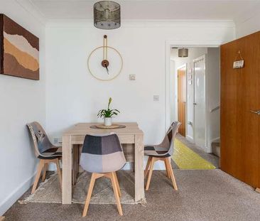 Goodworth Road, Redhill, RH1 - Photo 3