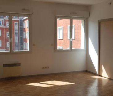Location Appartement 2 pièces 43m² BEAUVAIS 60000 - Photo 1