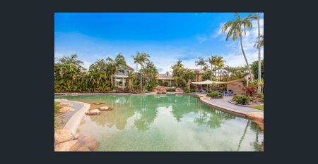 Stylish Coastal Townhouse in Sought-After Sailfish Cove - Photo 3