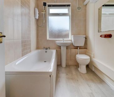 0 BED Flat To rent - Photo 3