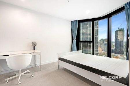 SPACE, STYLE AND CONVENIENCE AT 380 MELBOURNE - FURNISHED - Photo 2