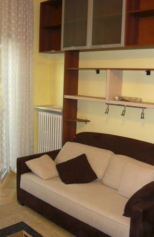 Garsoniera facultatea de drept stradal etaj 2 - Fotografie 4