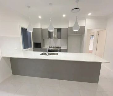 Modern Family Home! - Photo 4