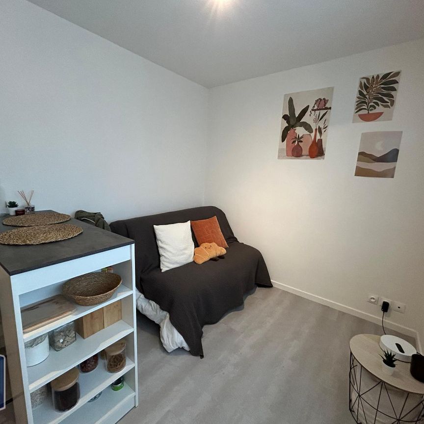 Location Appartement 1 pièce 17m² POITIERS 86000 - Photo 1
