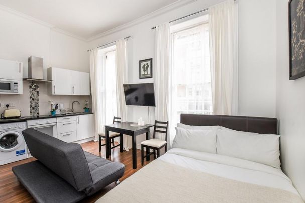 Studio to rent - Photo 1