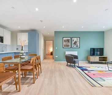 The Oakgate, Leatherhead, KT22 - Photo 2