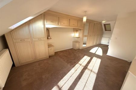 3 Bedroom Semi Detached To Let - Photo 2