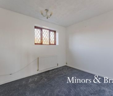 3 bedroom detached house to rent - Photo 3