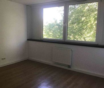 Weitläufige 3-Zimmer-Wohnung mit Balkon! - Photo 5