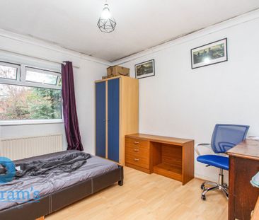 4 bed Semi-Detached House for Rent - Photo 5