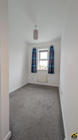 3 bed Semi-detached in Linden Drive Bristol, Bradley Stoke, Bristol, BS32 8DT - Photo 5