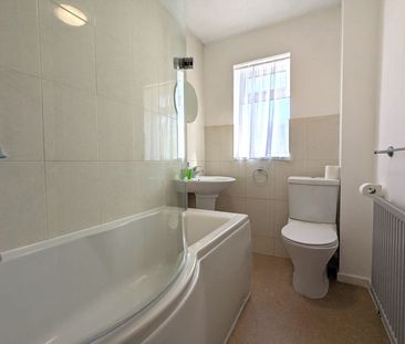 Brookthorpe Close, Gloucester - Photo 3