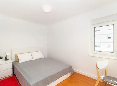 Rua Sousa Bastos, Lisbon, Lisbon 1950-306 - Photo 4