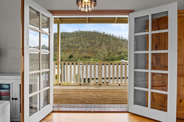 Charming Sandstone Home - Photo 1