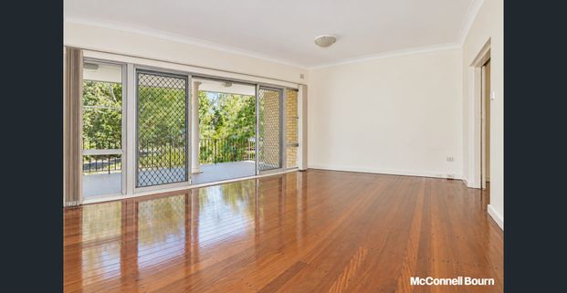 Spacious Family Home in Peaceful Blue Ribbon Location - Photo 1