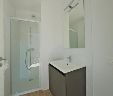 Location Appartement 4 pièces 81m² POITIERS 86000 - Photo 5